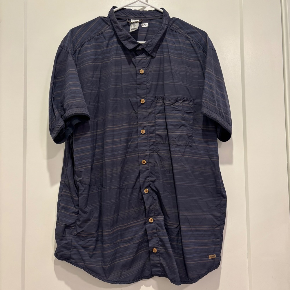 Decathlon Mens XL Blue Striped Short Sleeve Hiking Fishing Button Shirt